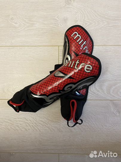 Щитки футбольные с голеностопом (L) Mitre