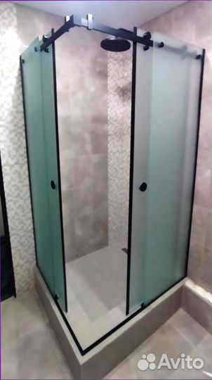 Душевая кабинка новая из стекла
