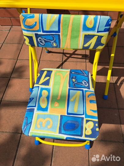 Детский столик и стульчик дошкольника