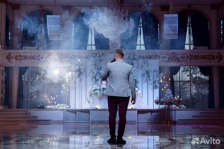 Ведущий на свадьбу