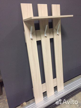 Вешалка настенная