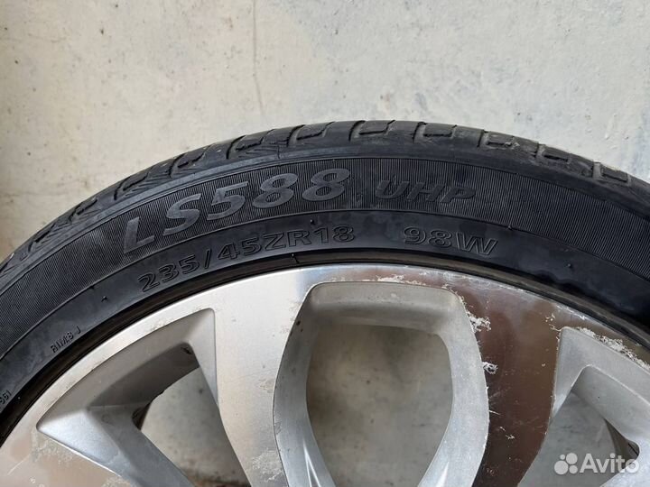 Landsail LS588 UHP 235/45 R18 98W