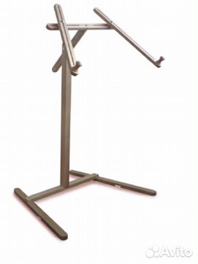 Рабочее место вышивальщицы, держатель для пялец