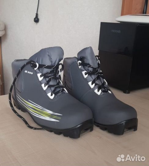 Лыжные ботинки, новые, размер 38