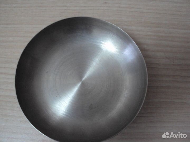 Вазочка(мороженица,варенница металл на ножке СССР