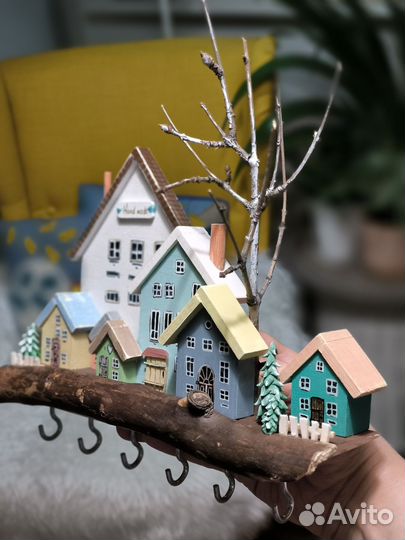 Ключница настенная из дерева