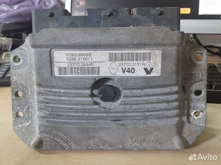 Эбу управление двигателя Renault Fluence