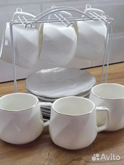 Чайный сервиз на 6 персон