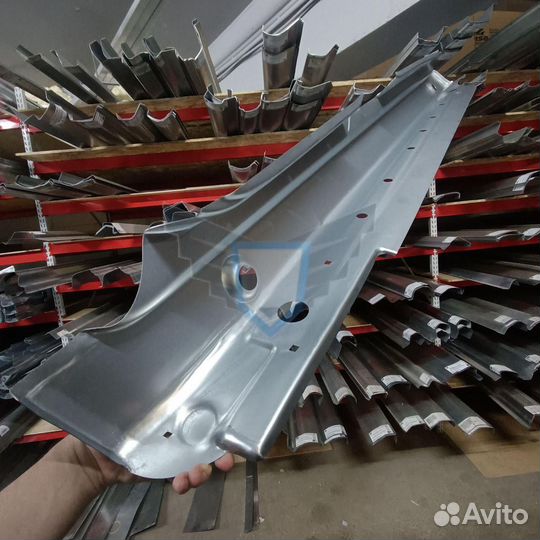 Порог левый Mercedes W210 1996-2002 (Klokkerholm)