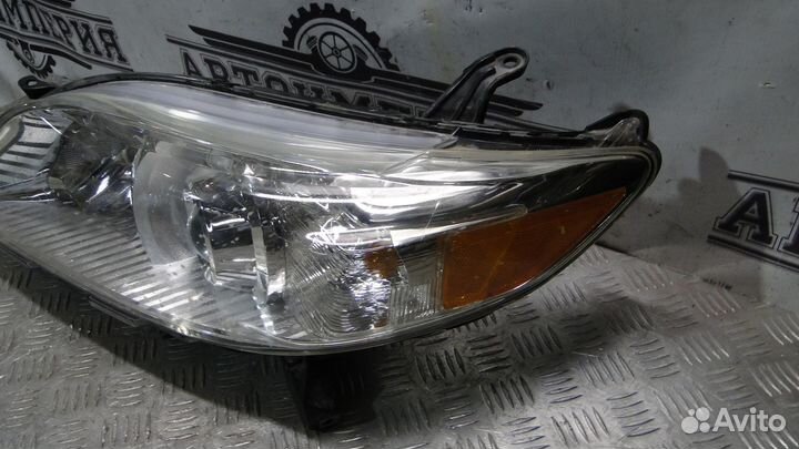 Фара левая Toyota Sienna 3 2012 3.5