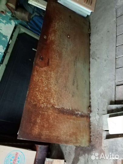 Продам железную дверь