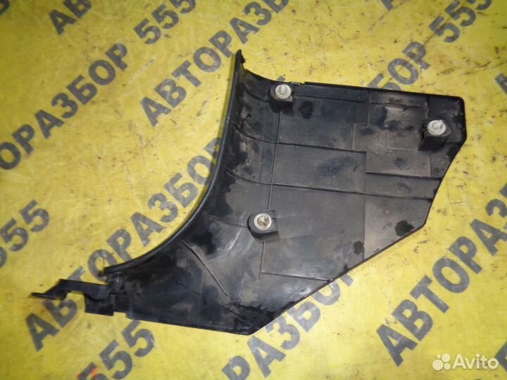 Накладка порога передняя правая Kia Sorento 2006