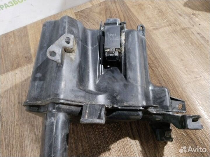 Бачок стеклоомывателя Toyota Mark Ii седан 2003