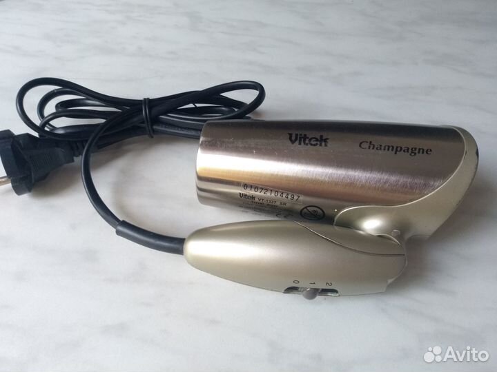 Фен Vitek -1337 SR для волос