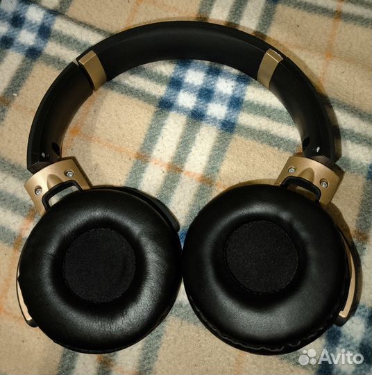 Беспроводные наушники