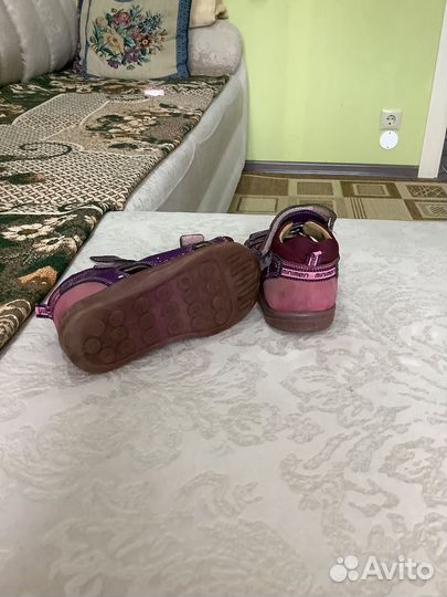 Босоножки для девочки