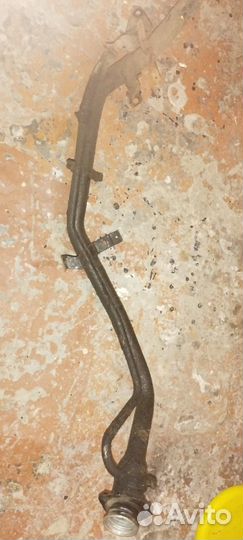 Заливная горловина mitsubishi pajero 4, бензин