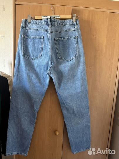 Джинсы широкие