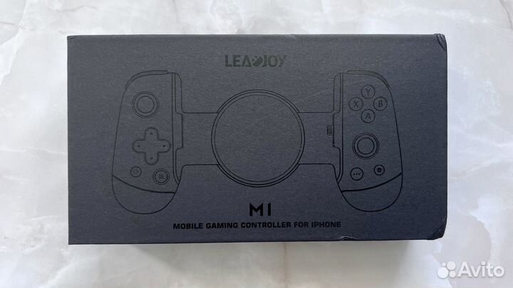 Съемный игровой контроллер LeadJoy M1 для iPhone