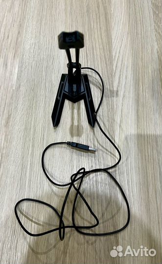 Настолькный микрофон trust gxt 210