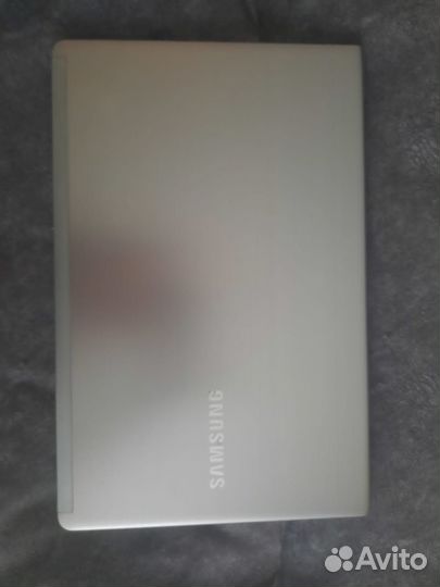 Ноутбук NP510R5E Samsung