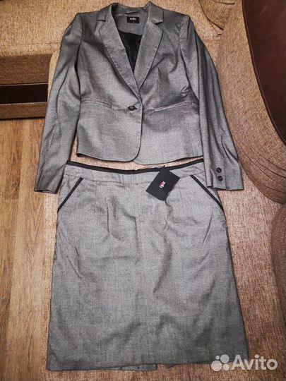 Костюм женский