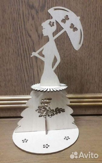 Салфетница из дерева