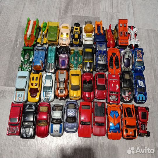 Машинки хотвилс hot wheels