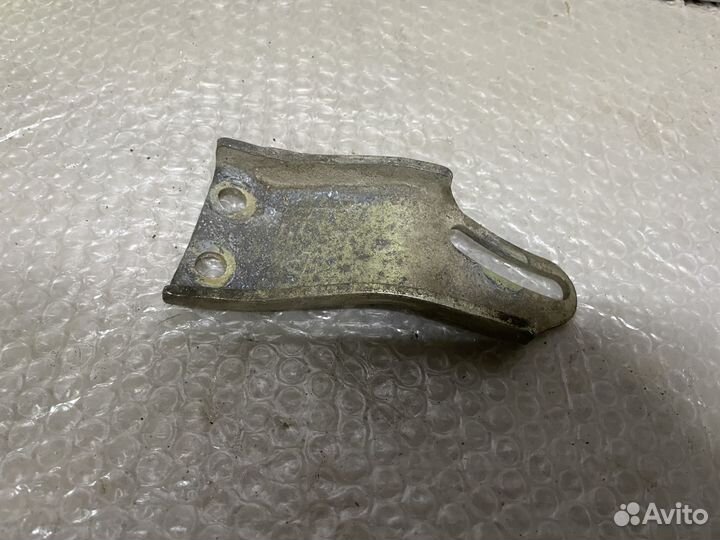 Кронштейн гидроусилителя гур Solano Солано