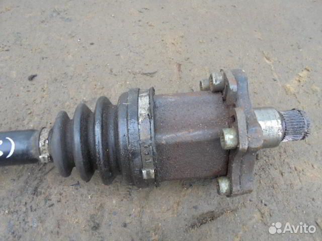 Полуось передняя R Audi A6 C6 4F0407272J