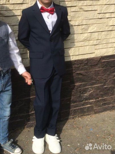 Костюм для первокласника 128р