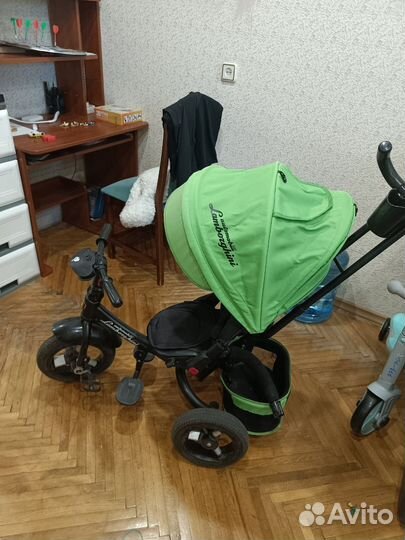 Детский велосипед трех колесный