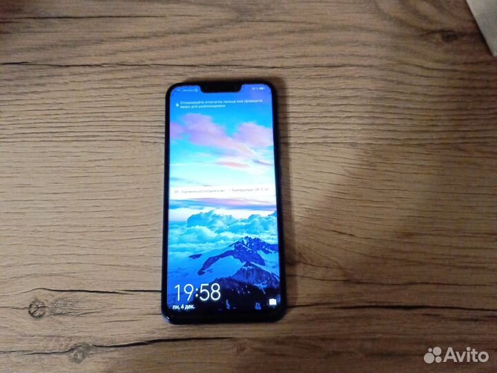HUAWEI Nova 3i, 4/64 ГБ