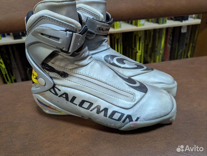 Лыжные ботинки