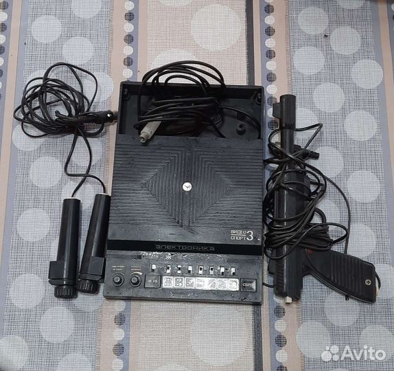 Телевизионная приставка Электроника