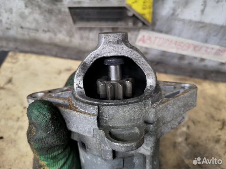 Стартер Valeo 23300jg70a Nissan Renault