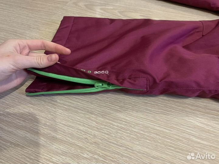 Спортивный лыжный костюм