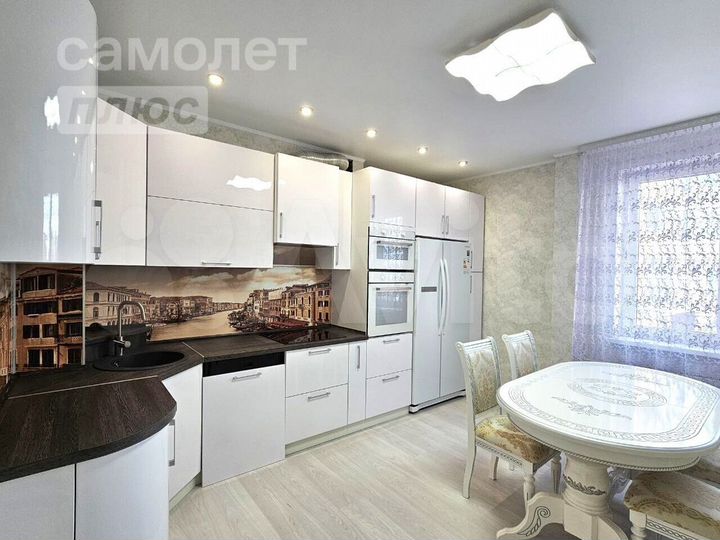 3-к. квартира, 89,7 м², 3/23 эт.