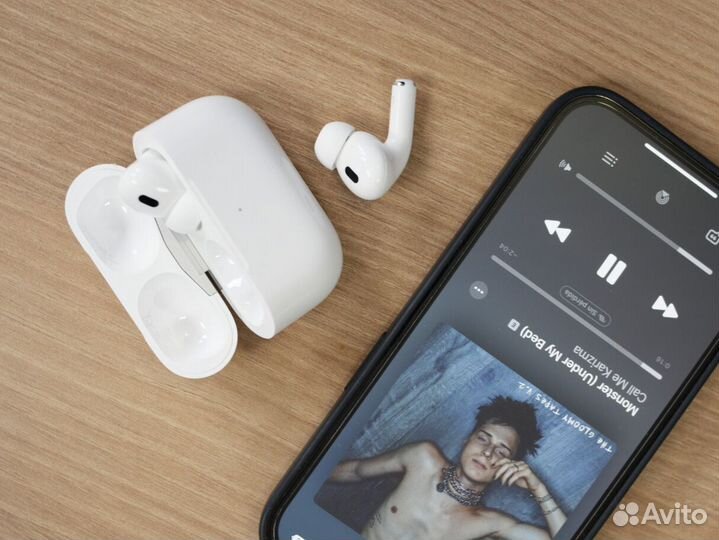 Беспроводные наушники AirPods pro