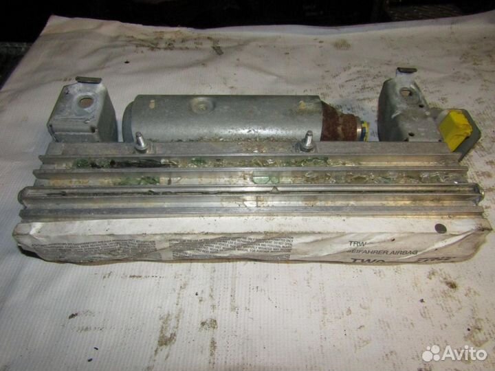 Подушка безопасности пассажирская (в торпедо) Tran