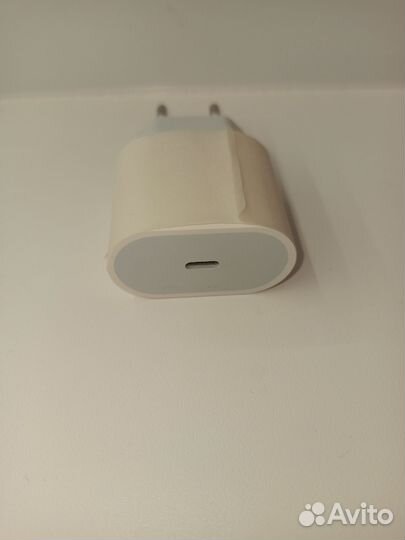 Зарядное устройство Apple 20w