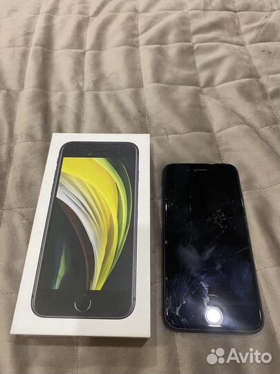 iPhone SE, 64 ГБ