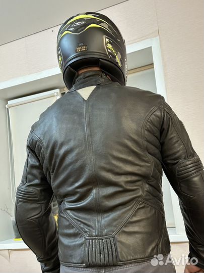 Мото куртка кожаная