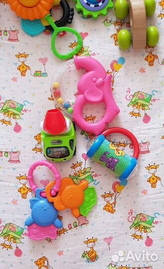 Игрушки пакетом от 0 до 1,5 года