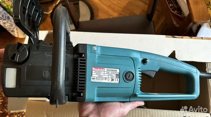 Пила Makita UC4003A электрическая новая Германия