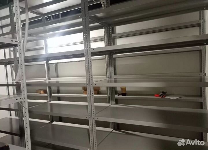 Стеллажи новые железные