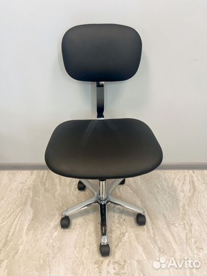 Стулья в ассортименте