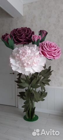 Композиция из ростовых цветов, Фотозона