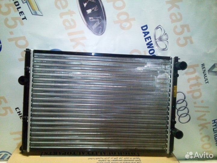 Радиатор основной новый 1.8 2.0 passat b4 до 97год