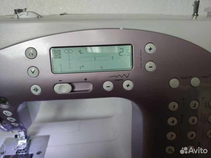 Bernina Bernette Milan 8 она же 2092c в коробке